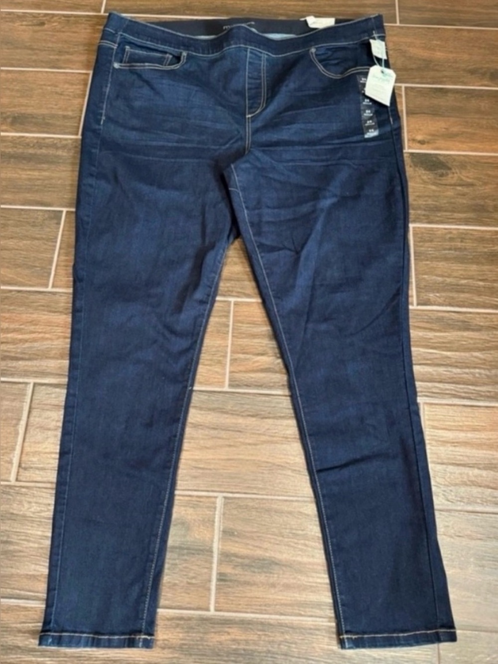 Maurices jegging mid rise denim flex Size 24R NWT ( please see measurements)